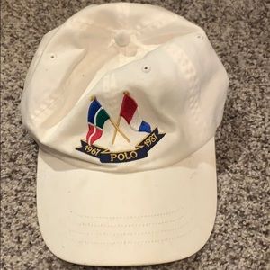 Crossflags leather strap back